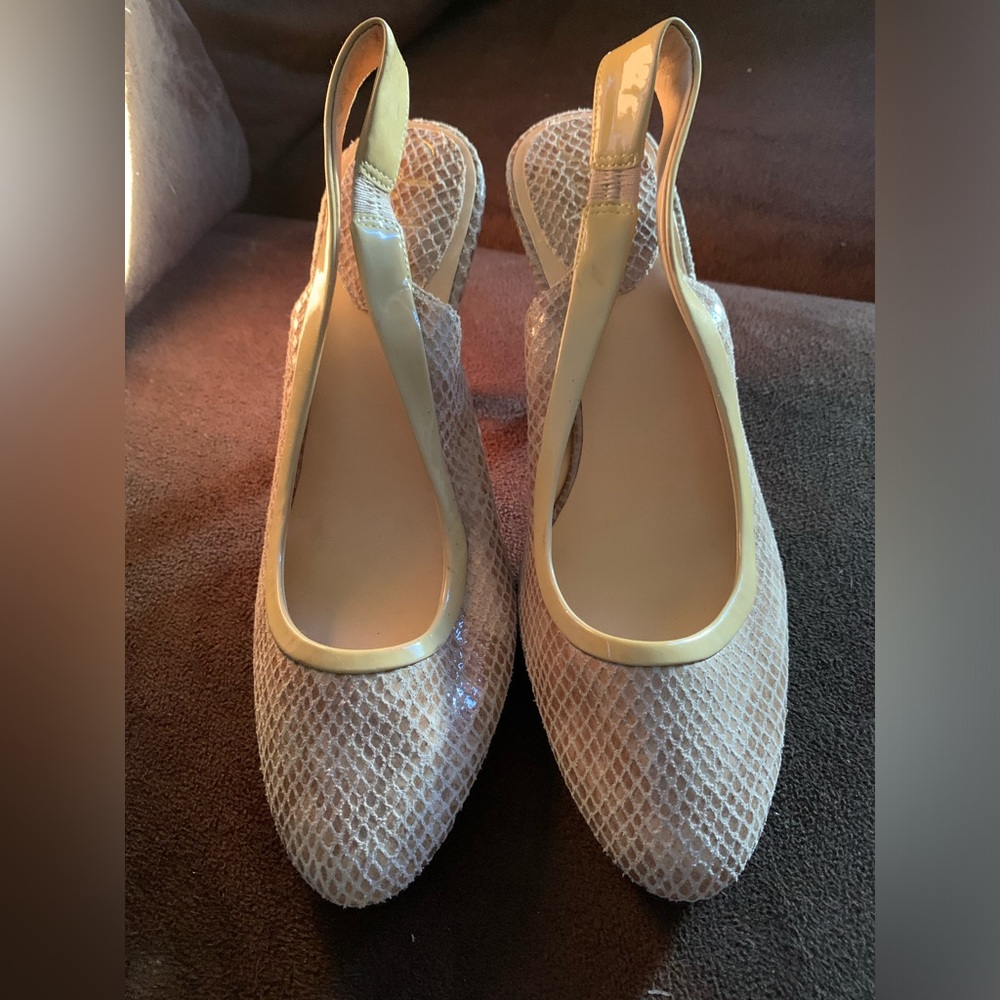 Elegant Cole Haan Cream/Tan Slingback Women's Shoes Sz 6